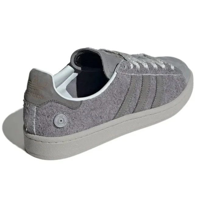 Adidas Campus „How to Kill a Werewolf“ Grau